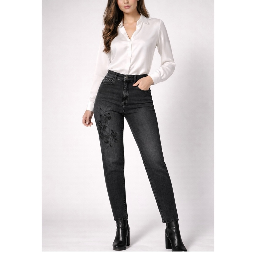 Simply Vera V. Wang Black Embroidered skinny Jeans